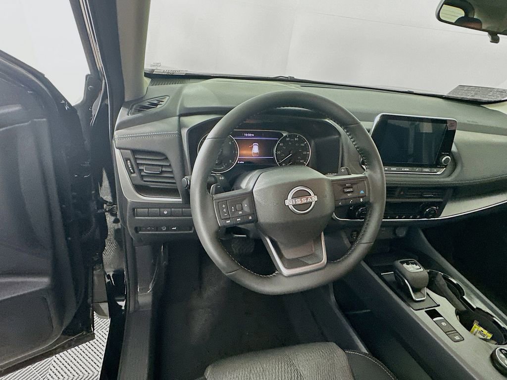 New 2026 Nissan Rogue SV w/ Cold Weather Package AWD/4WD image 16