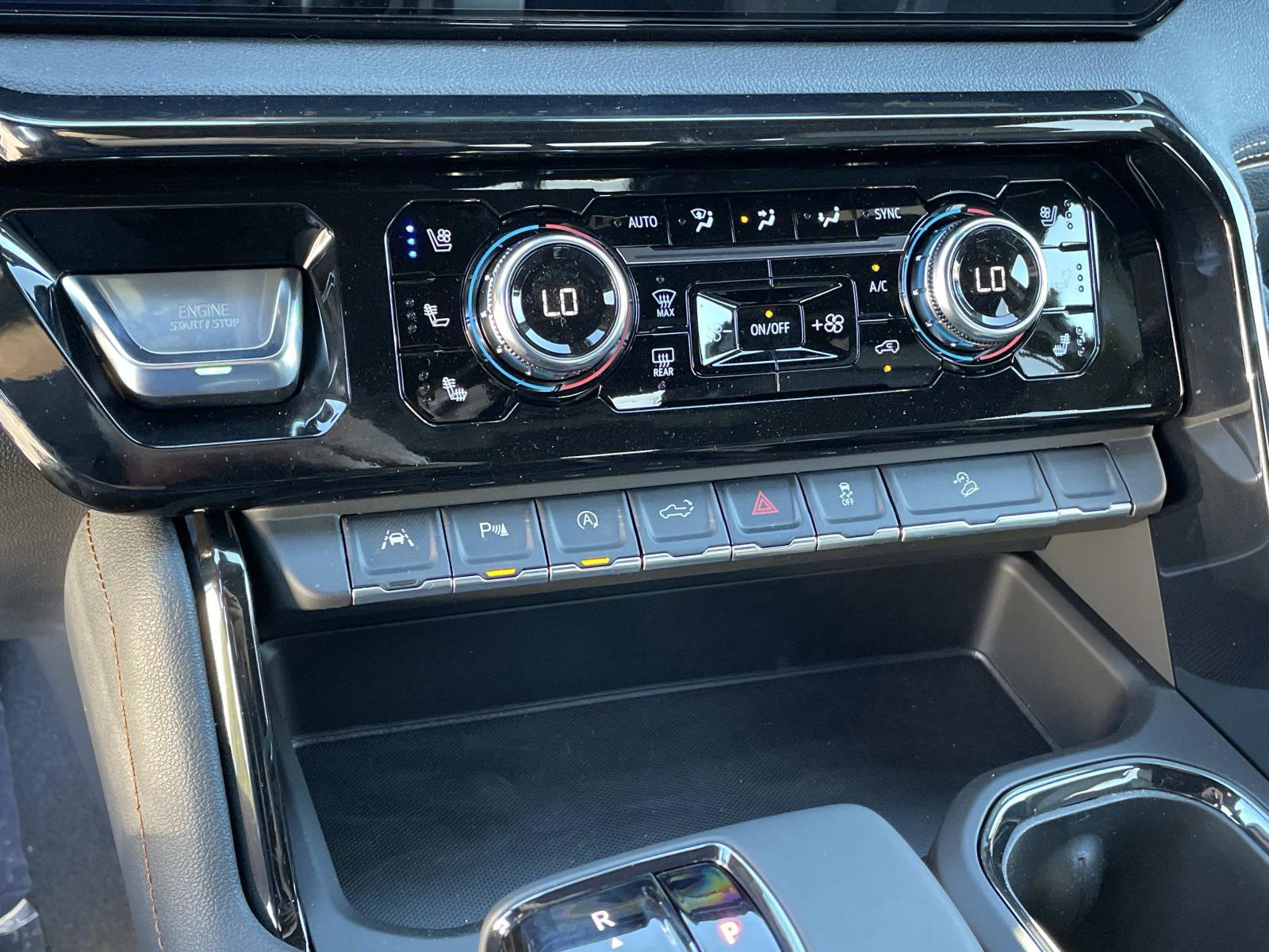 New 2026 GMC Sierra 1500 AT4 w/ AT4 Premium Package image 16