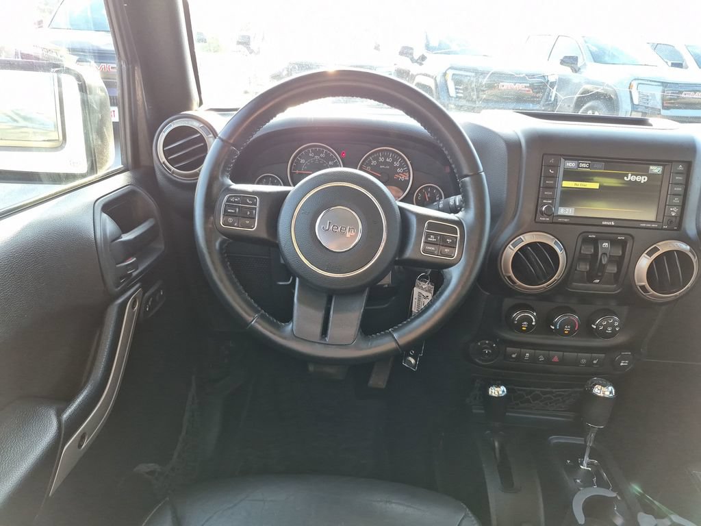 Used 2016 Jeep Wrangler Unlimited Sahara AWD/4WD image 34