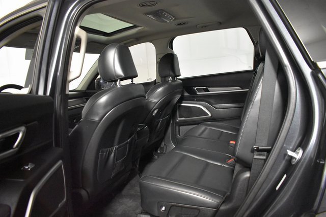 Used 2020 Kia Telluride S w/ S 8 Passenger Seating Package image 33