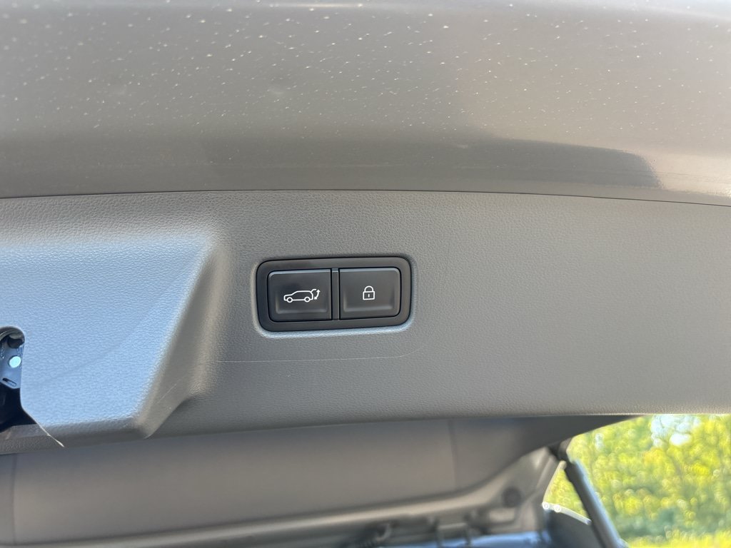 Used 2024 Hyundai Santa Fe Limited FWD image 19