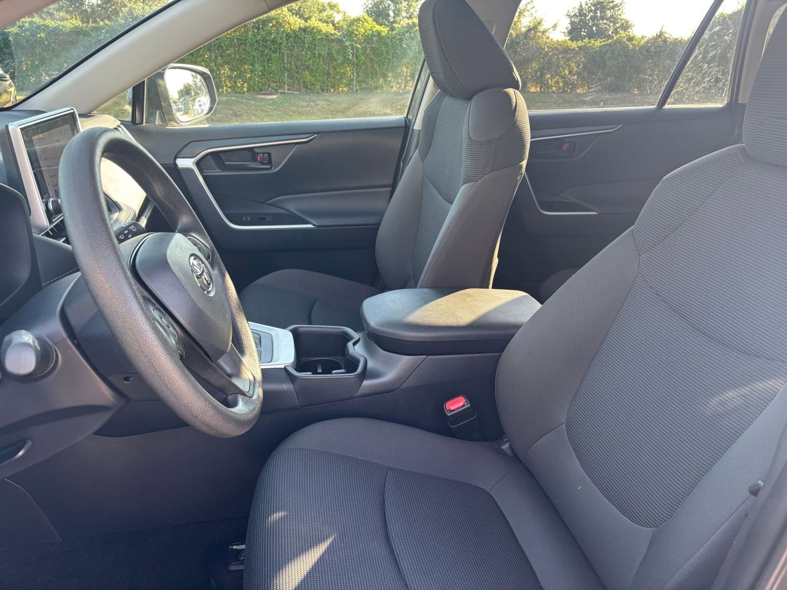 Used 2025 Toyota RAV4 LE image 24