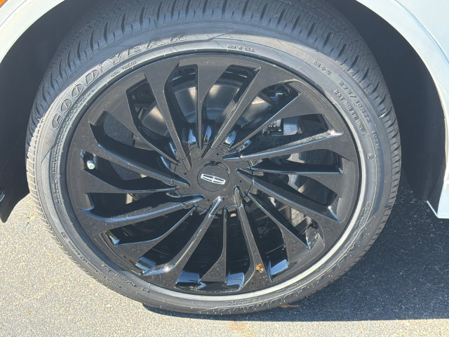New 2027 Lincoln Aviator Reserve w/ Luxury Package RWD image 12