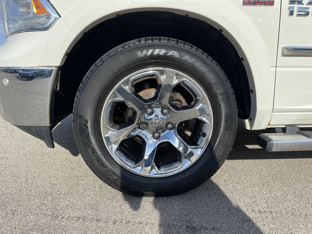 Used 2017 RAM 1500 Laramie w/ Convenience Group image 9