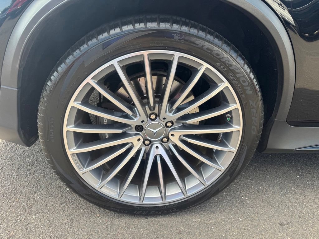 Used 2020 Mercedes-Benz GLC 63 AMG 4MATIC image 20