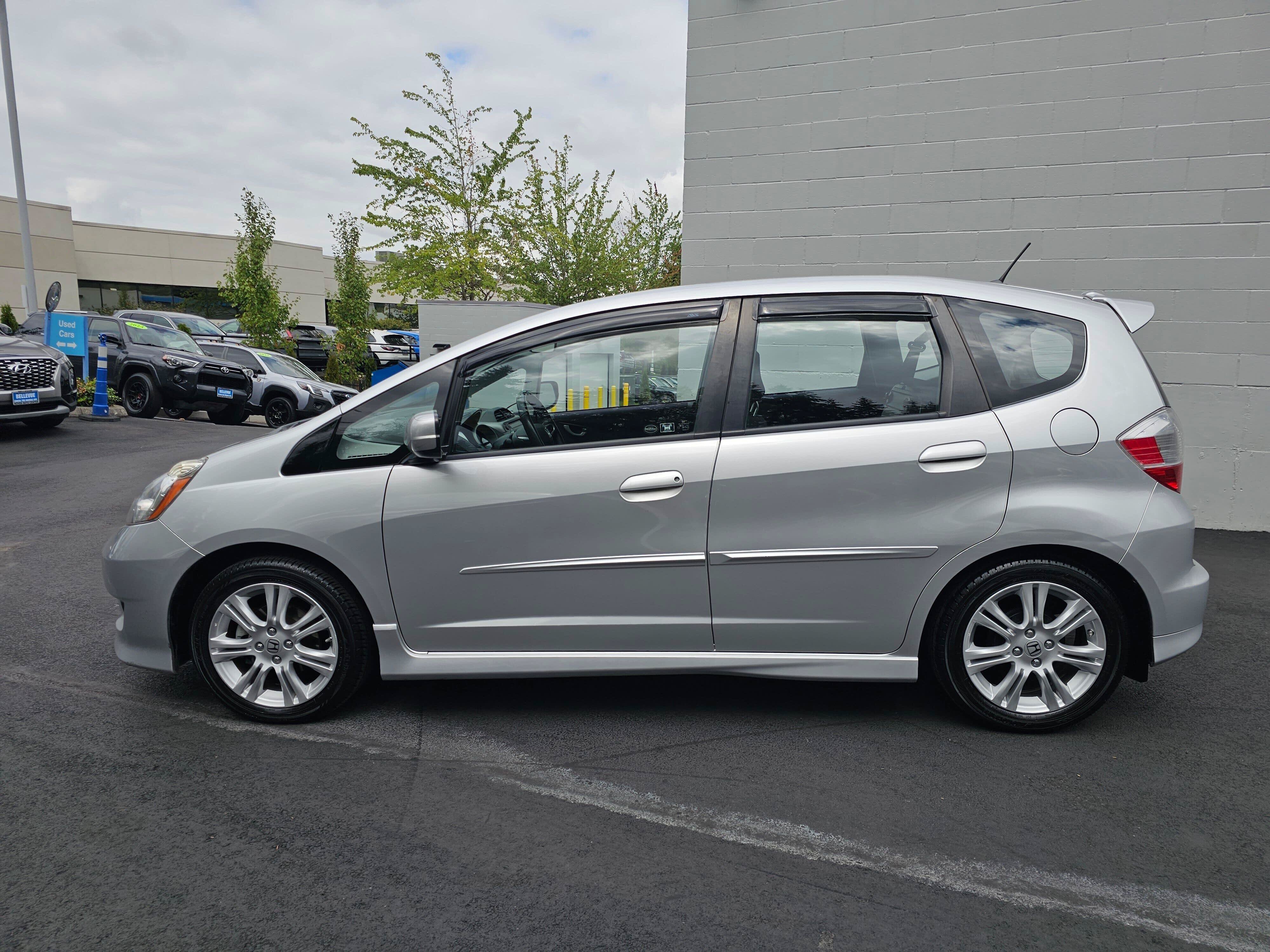 Used 2011 Honda Fit Sport image 4