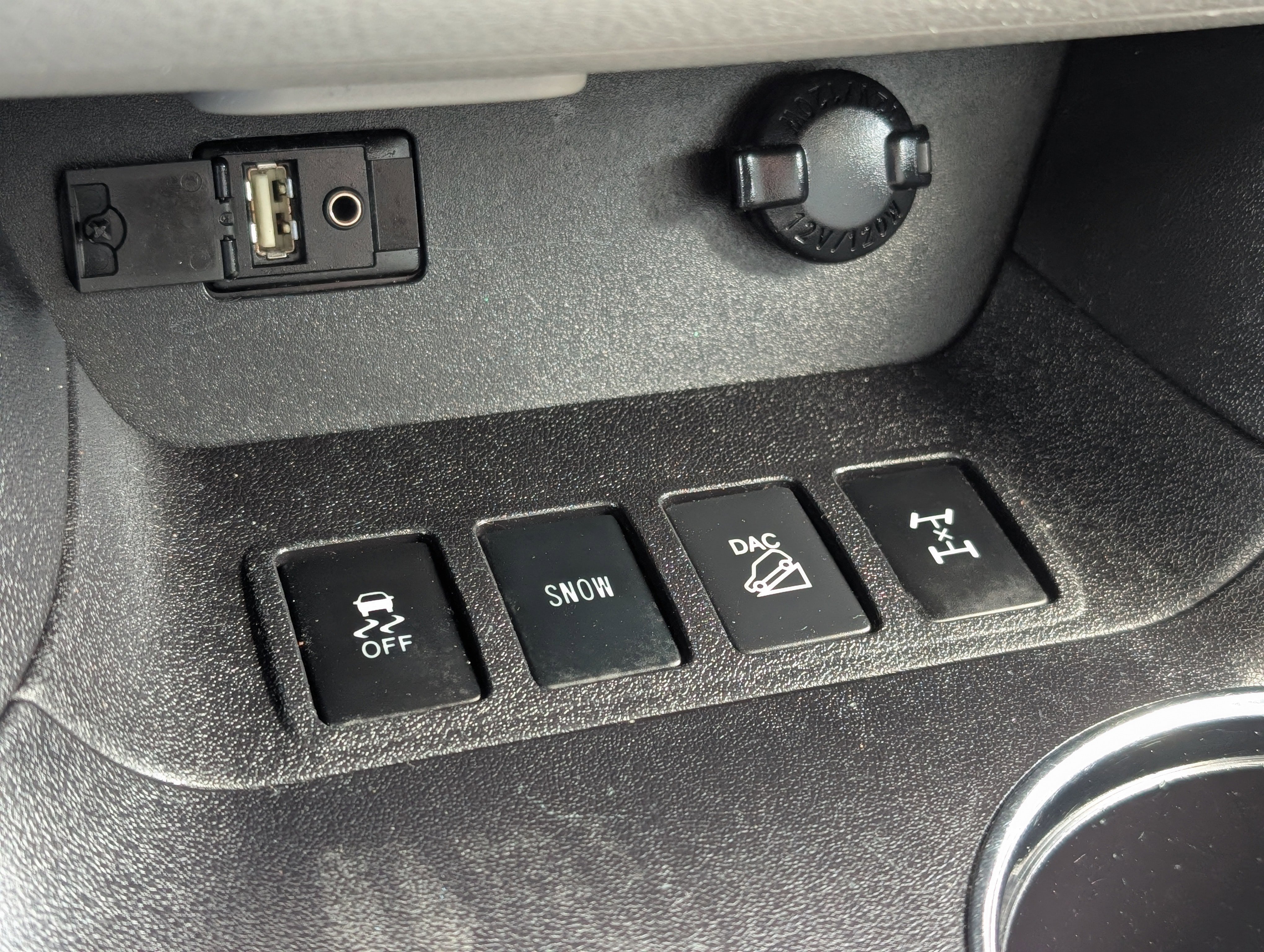 Used 2016 Toyota Highlander Limited image 22