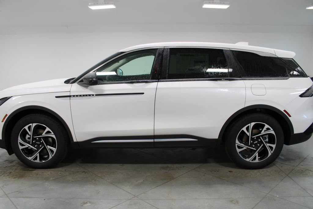 New 2026 Lincoln Nautilus Premier image 5