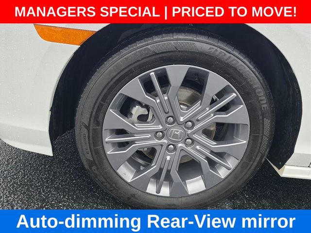 Used 2025 Honda Odyssey Touring image 32