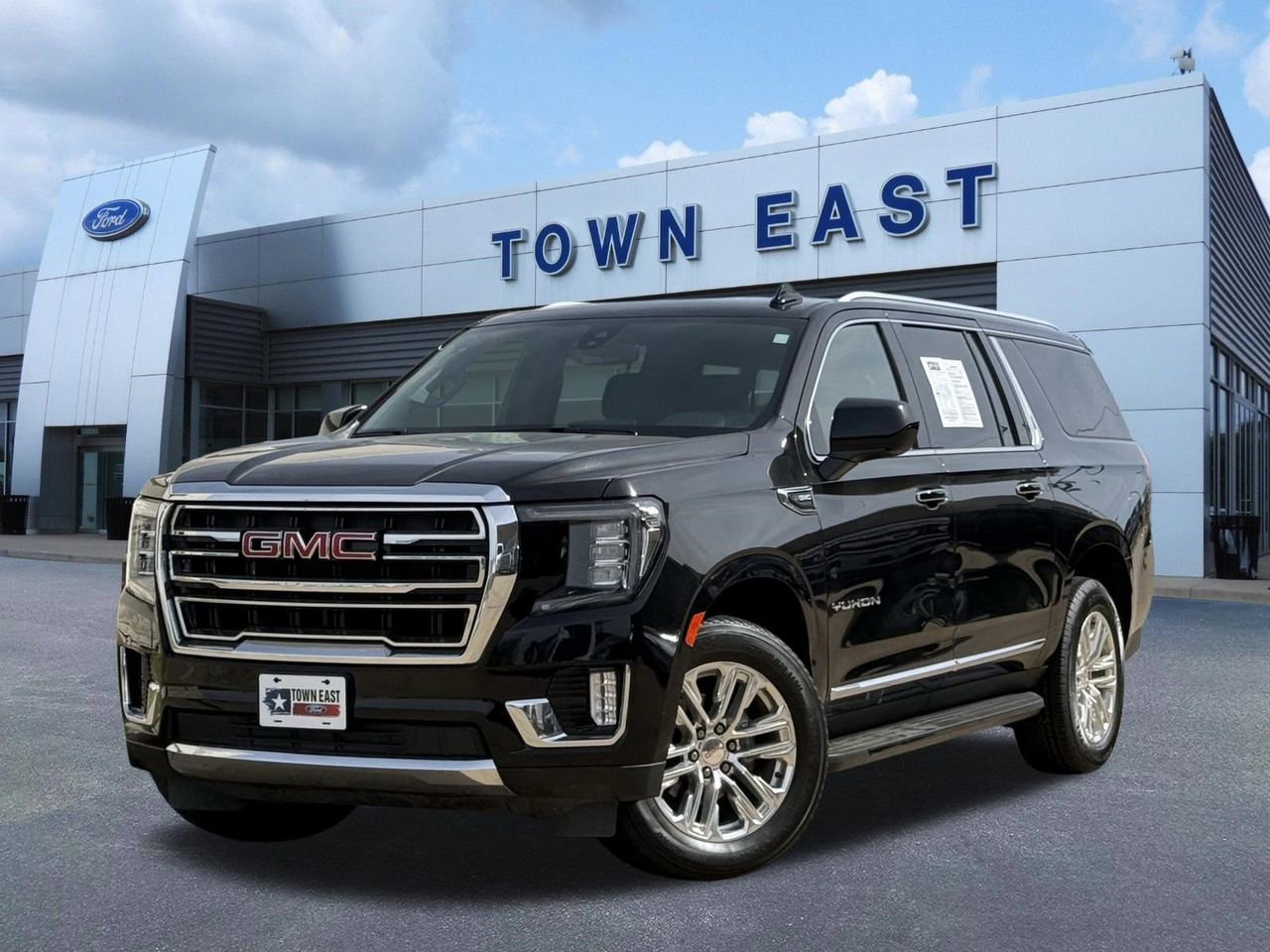 Used 2022 GMC Yukon XL SLT