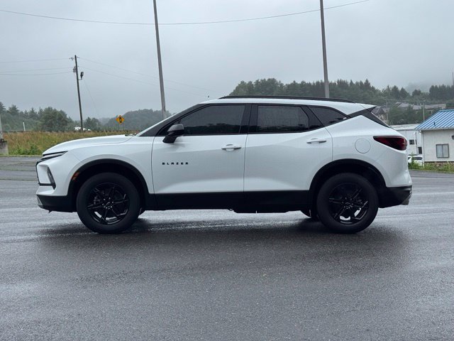New 2026 Chevrolet Blazer LT w/ Convenience Package AWD/4WD image 4