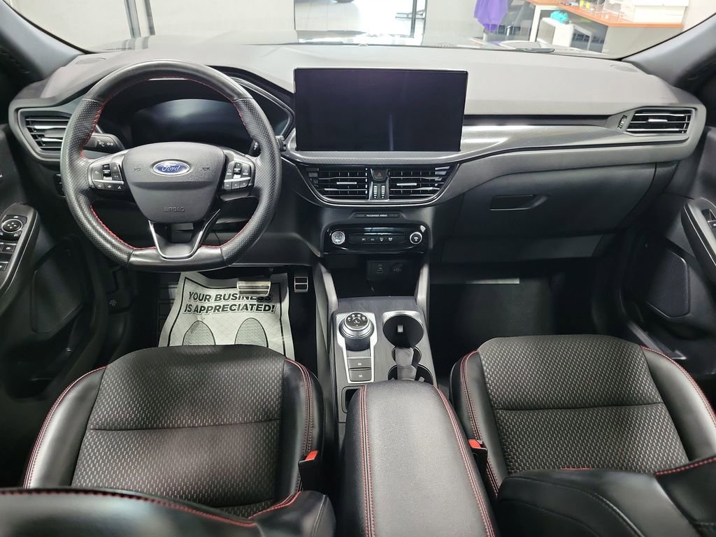 Used 2023 Ford Escape ST-Line Elite AWD/4WD image 4