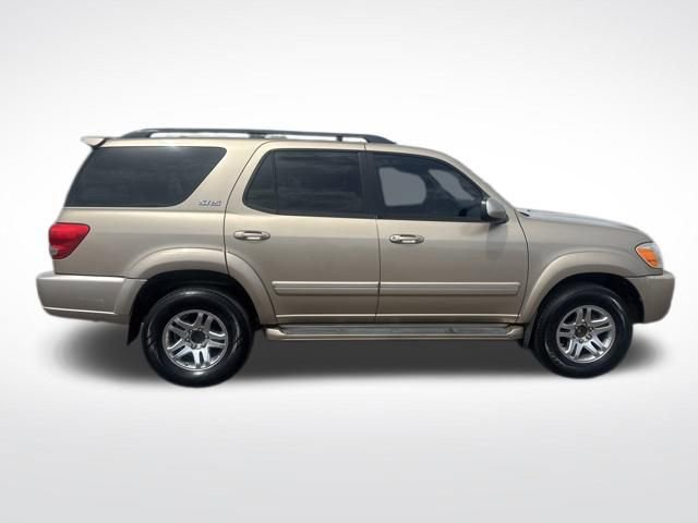 Used 2005 Toyota Sequoia SR5 image 6