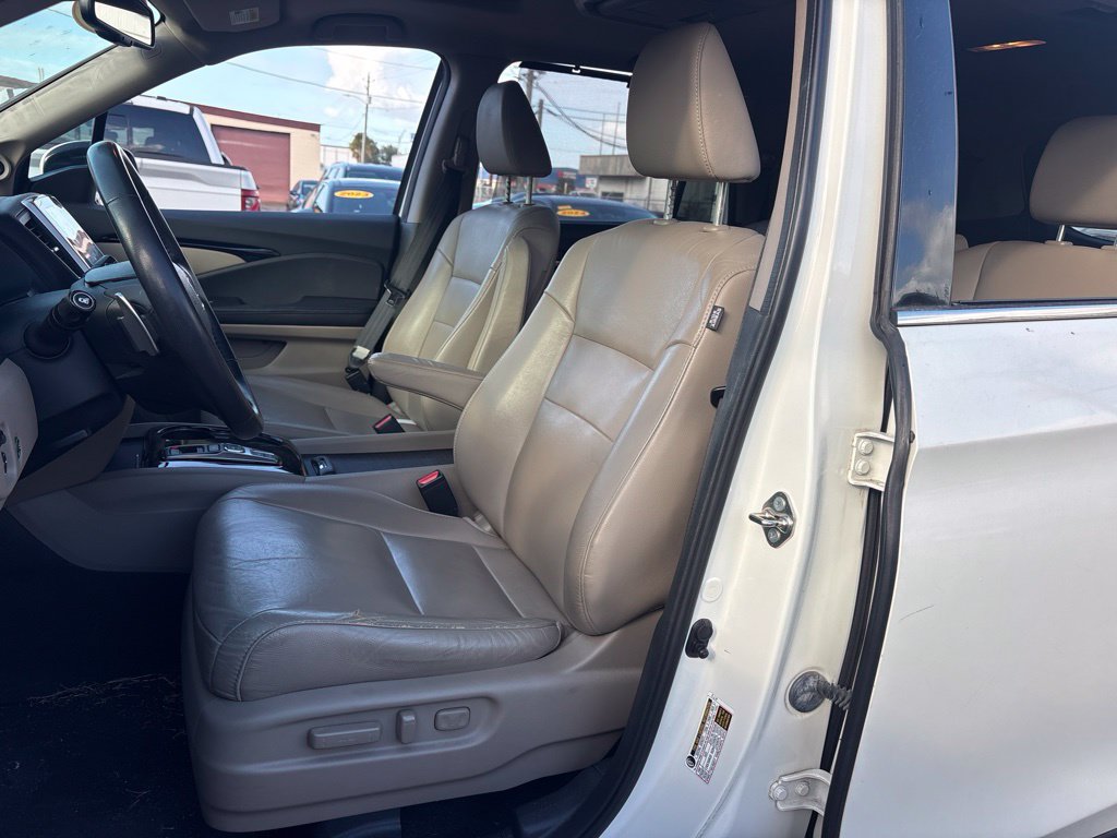 Used 2017 Honda Pilot Touring image 9