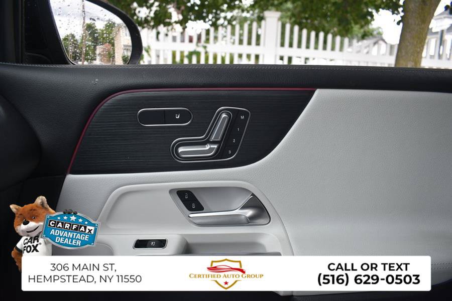 Used 2022 Mercedes-Benz GLB 35 AMG 4MATIC image 19