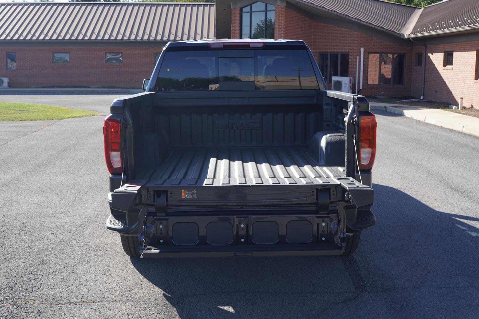 New 2026 GMC Sierra 1500 Elevation w/ Elevation Premium Package image 6