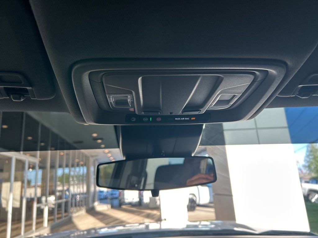 Used 2022 GMC Sierra 1500 Elevation image 18