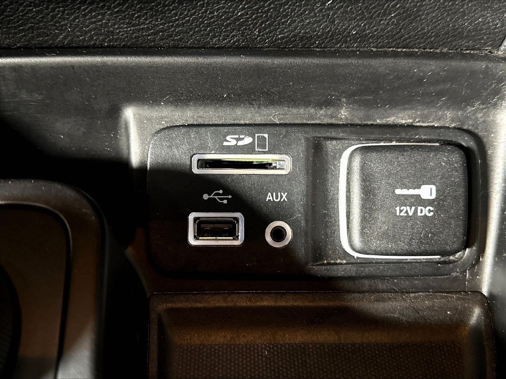 Used 2017 Jeep Cherokee 75th Anniversary AWD/4WD image 18