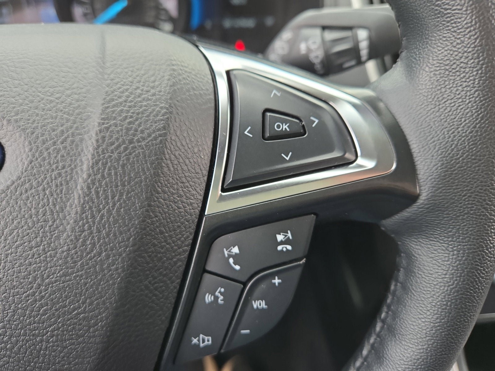 Used 2023 Ford Edge SEL w/ Convenience Package AWD/4WD image 15