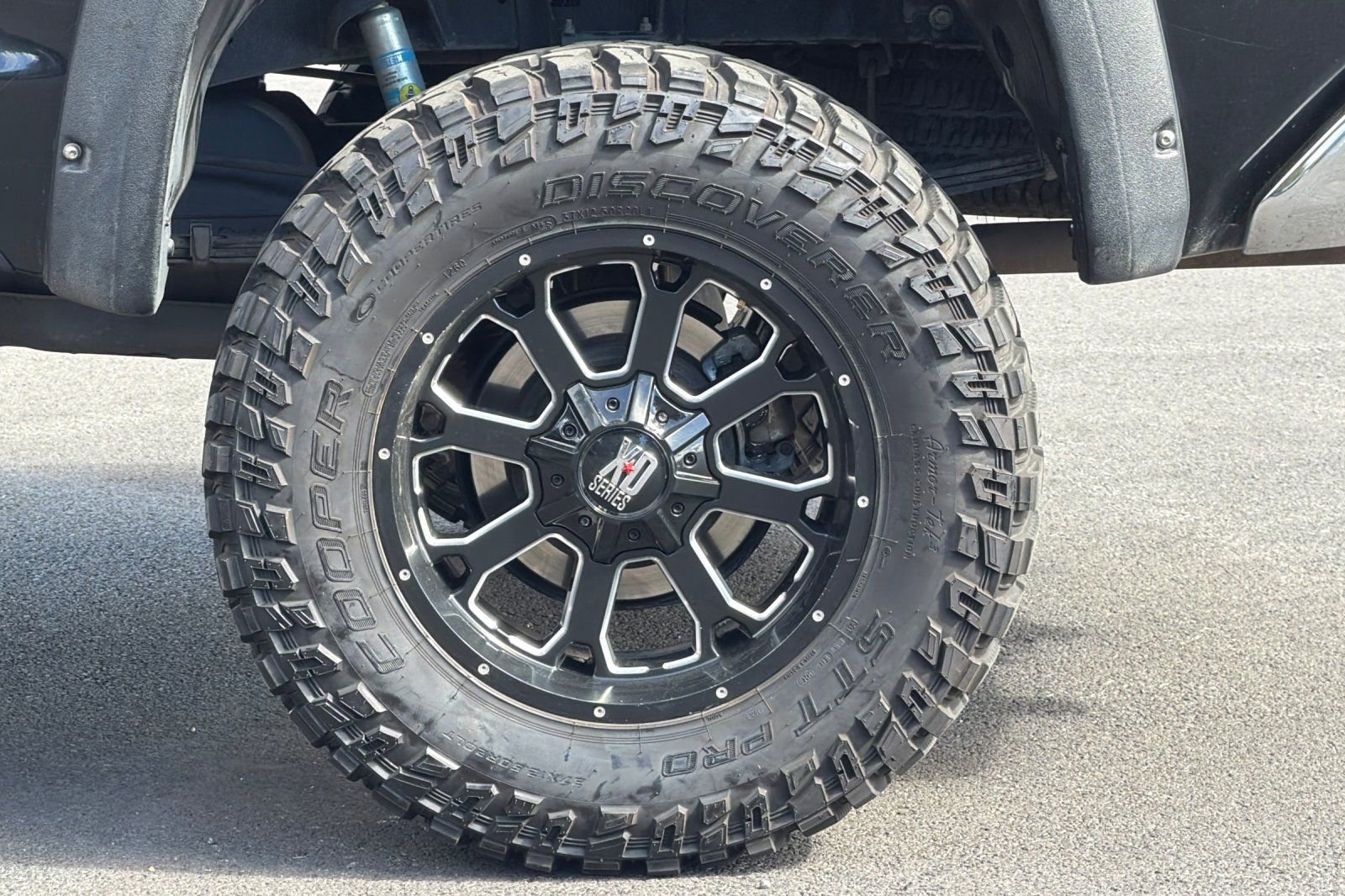 Used 2018 Toyota Tundra SR5 w/ TRD Off Road Package image 24