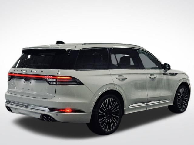 Certified 2025 Lincoln Aviator Black Label image 6