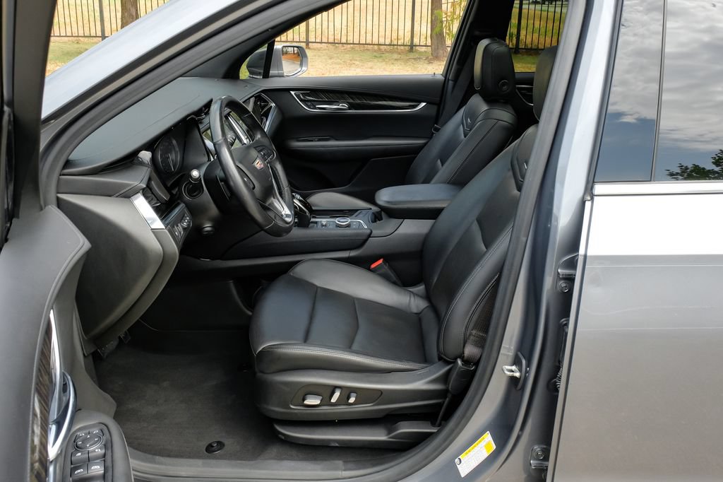 Used 2020 Cadillac XT6 Premium Luxury FWD image 4