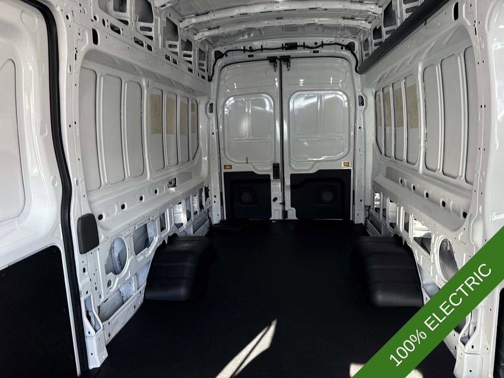 Used 2022 Ford Transit 350 148 High Roof Extended DRW image 17