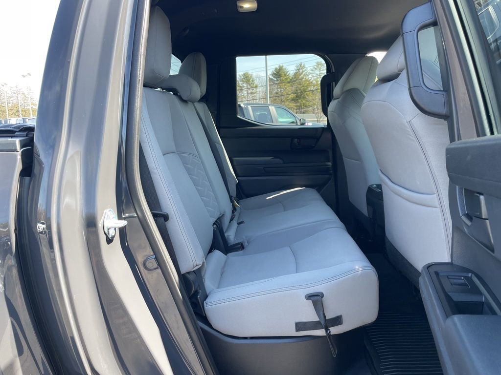 Used 2024 Toyota Tacoma SR5 AWD/4WD image 29