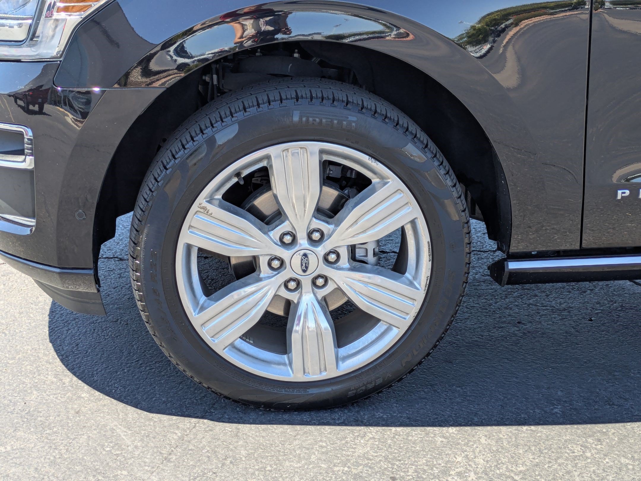 Used 2024 Ford Expedition Platinum AWD/4WD image 13