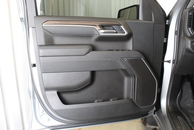 Used 2026 Chevrolet Silverado 1500 RST w/ RST Select Package AWD/4WD image 9