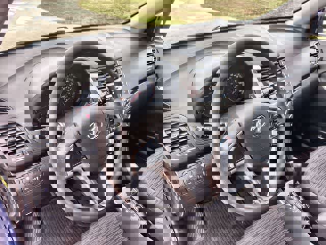 Used 2015 Hyundai Accent GS FWD image 15