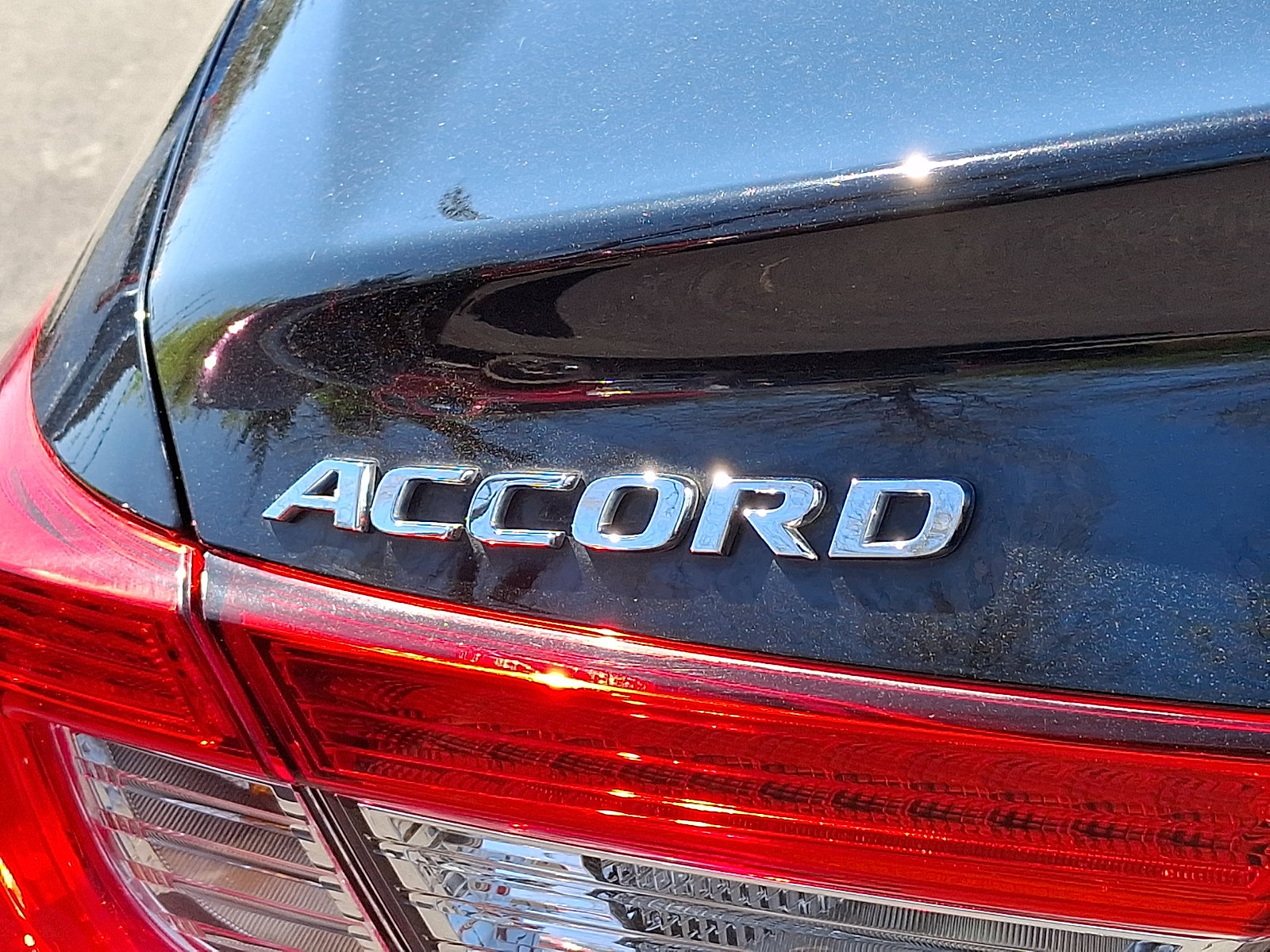 Used 2019 Honda Accord LX image 30