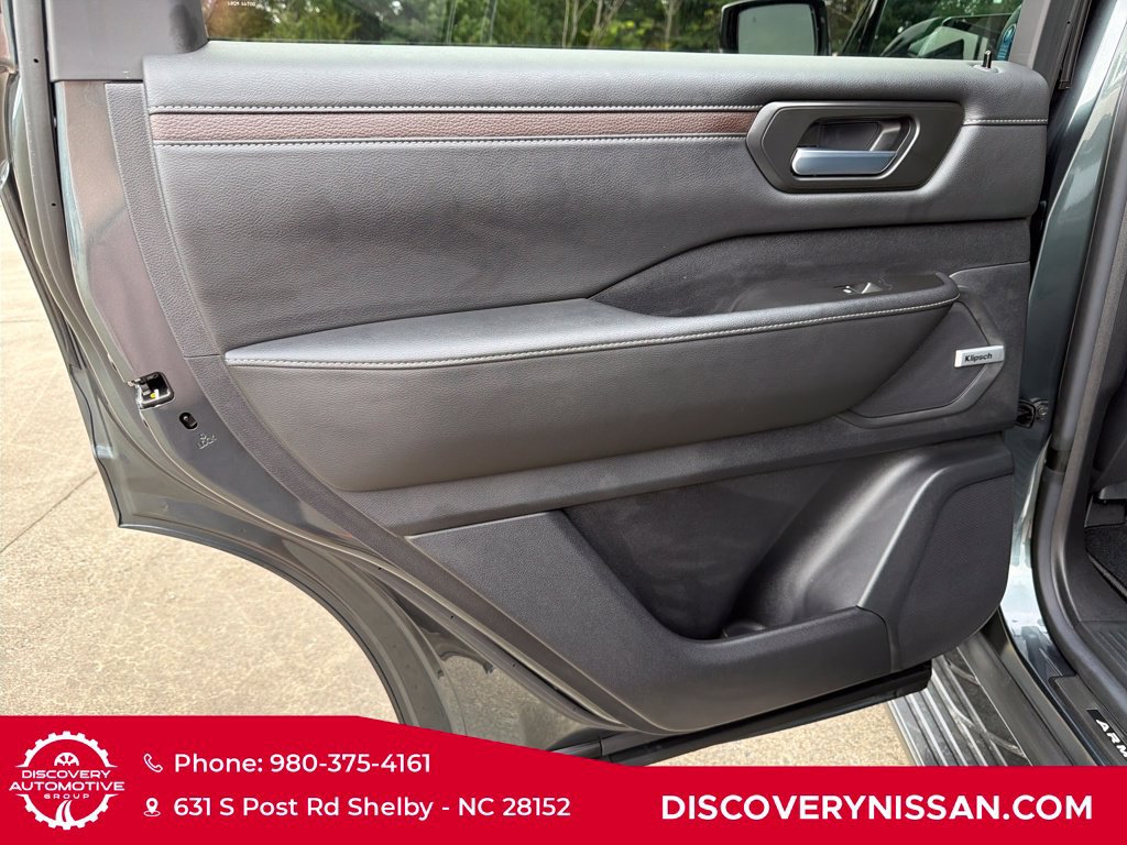 New 2026 Nissan Armada SL w/ Captain's Chari Seat Package RWD image 29