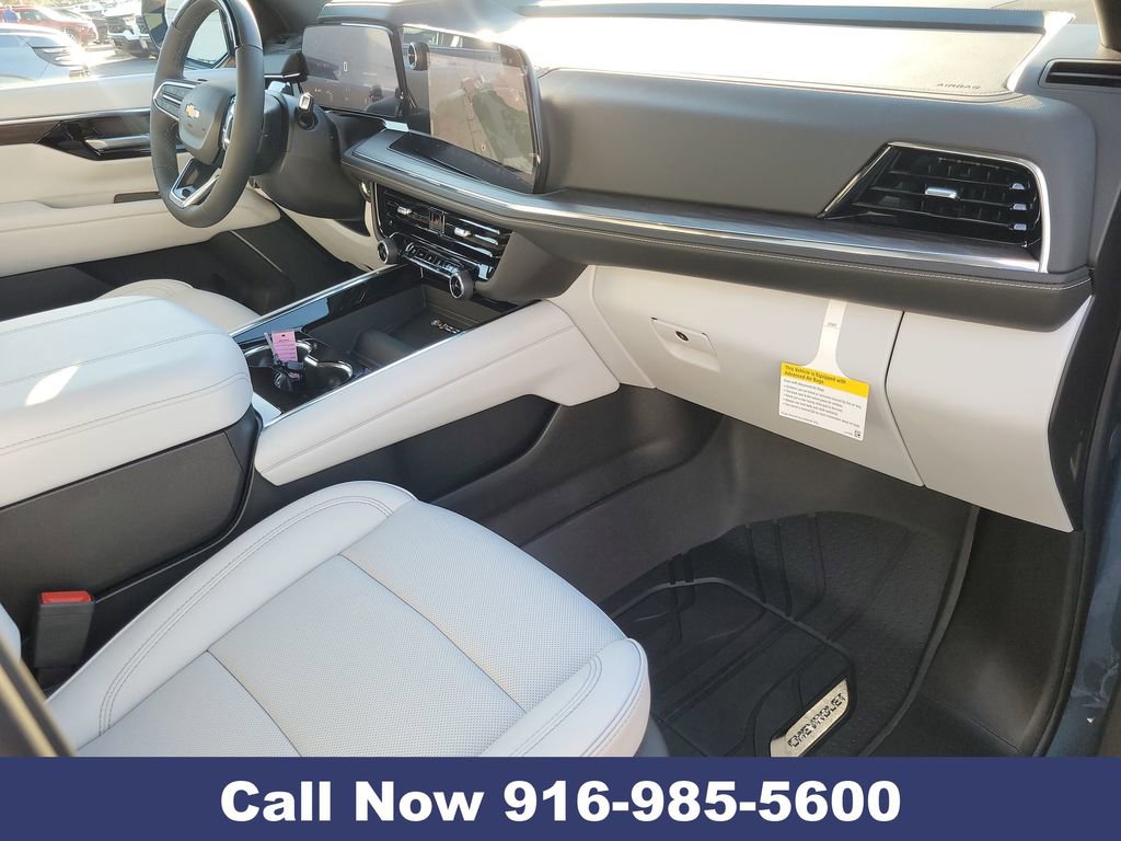 New 2026 Chevrolet Suburban Premier image 34