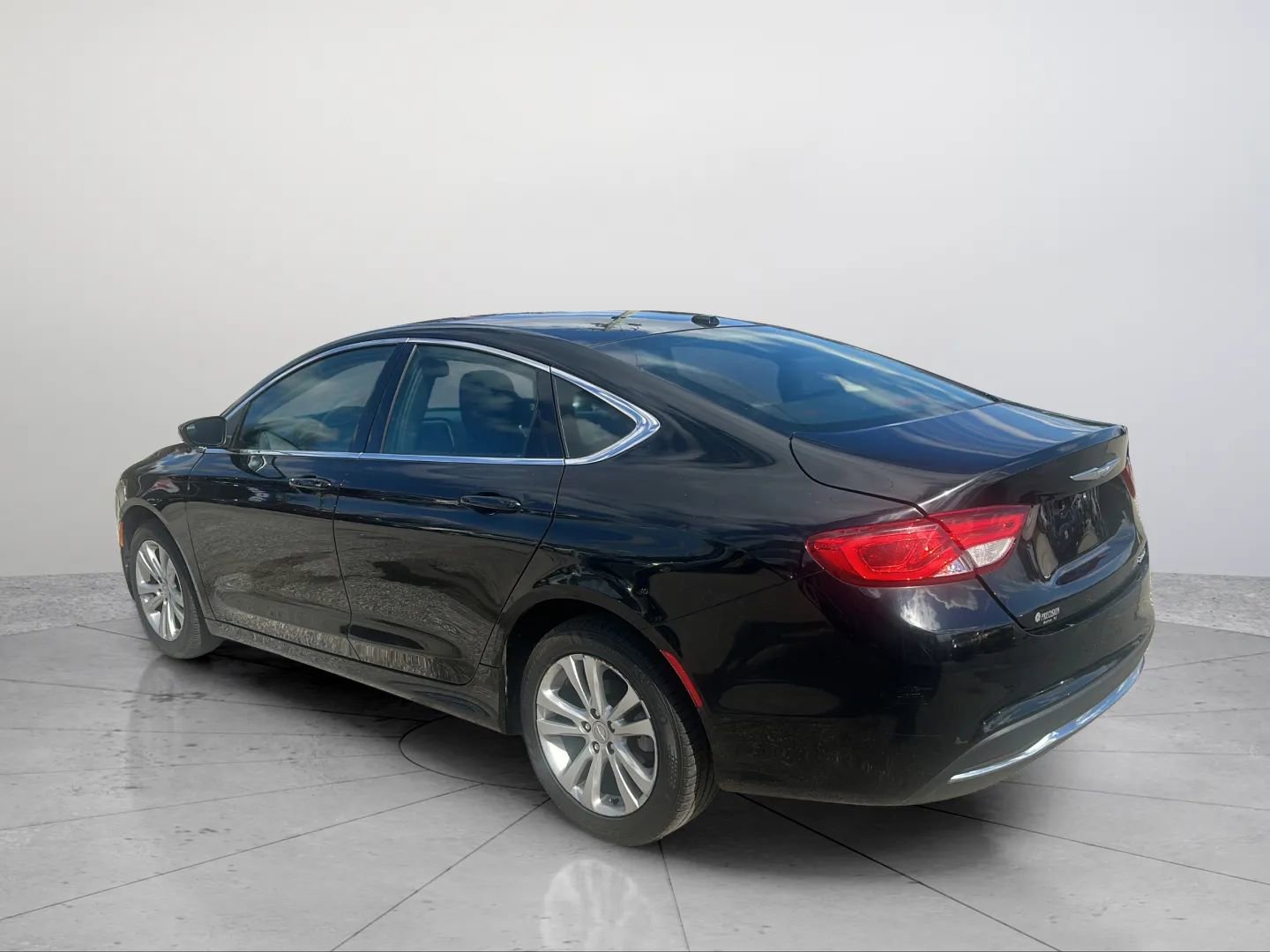 Used 2015 Chrysler 200 Limited w/ Convenience Group FWD image 15