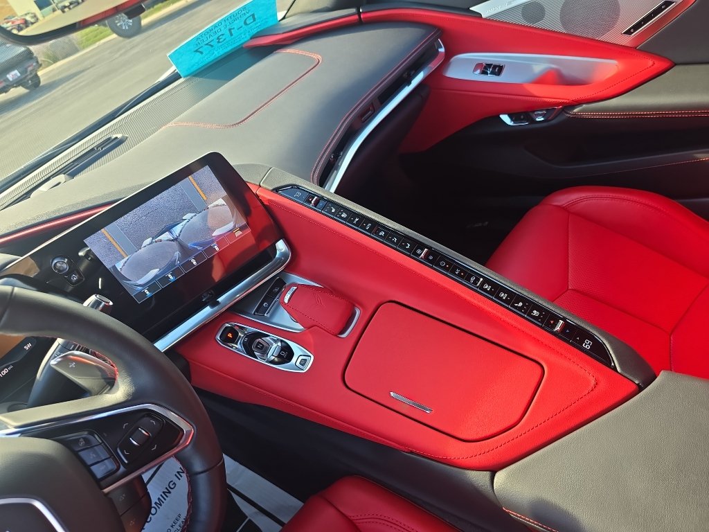 Certified 2020 Chevrolet Corvette Stingray Preferred Cpe w/ 2LT Preferred Equipment Group RWD image 21