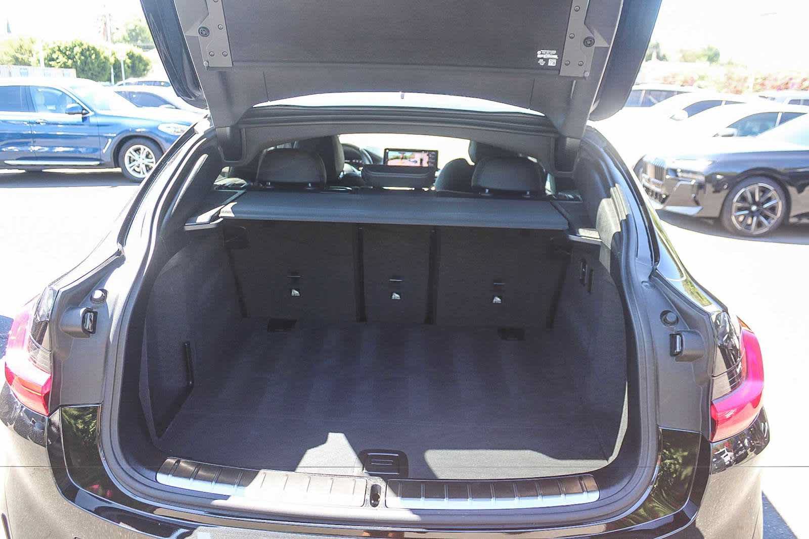 Used 2024 BMW X4 M40i w/ Premium Package AWD/4WD image 26