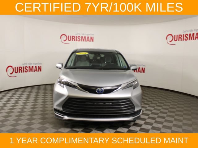 Used 2024 Toyota Sienna LE AWD/4WD image 19