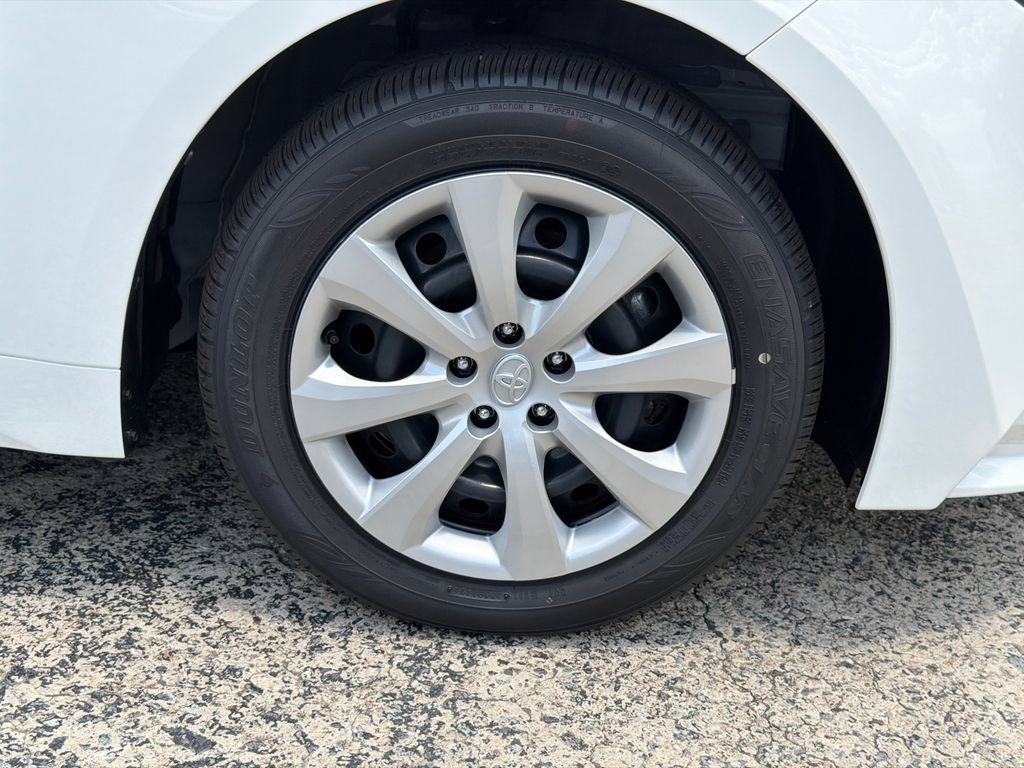 Used 2026 Toyota Corolla LE FWD image 14