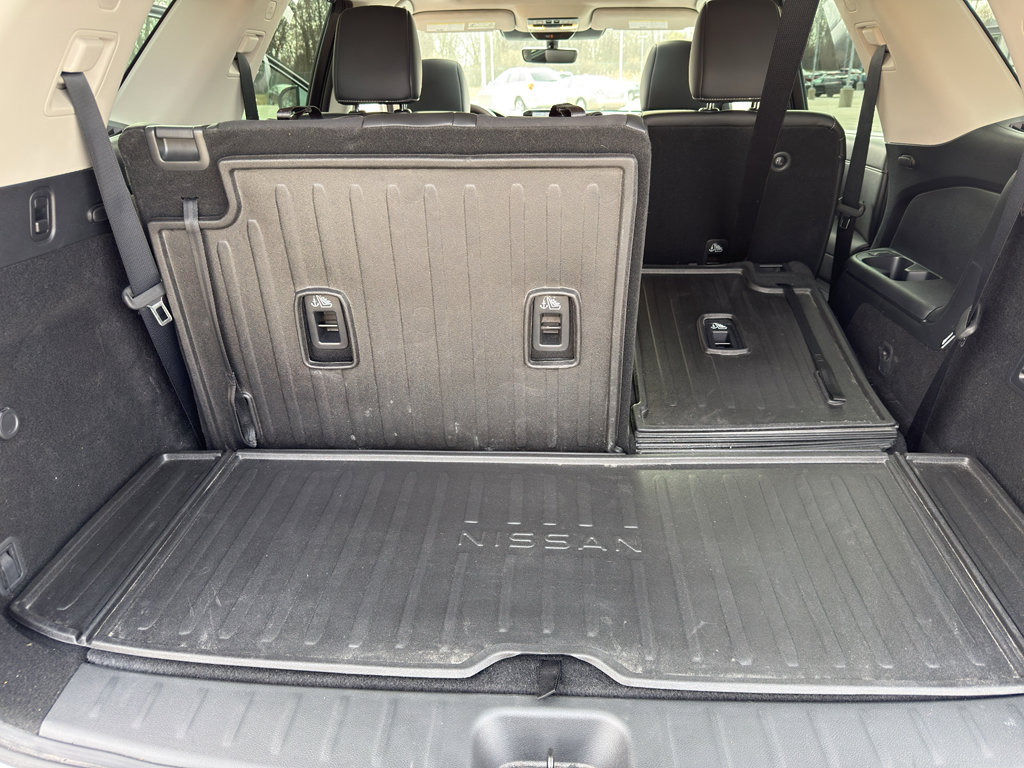 Certified 2025 Nissan Pathfinder SL w/ SL Premium Package image 39