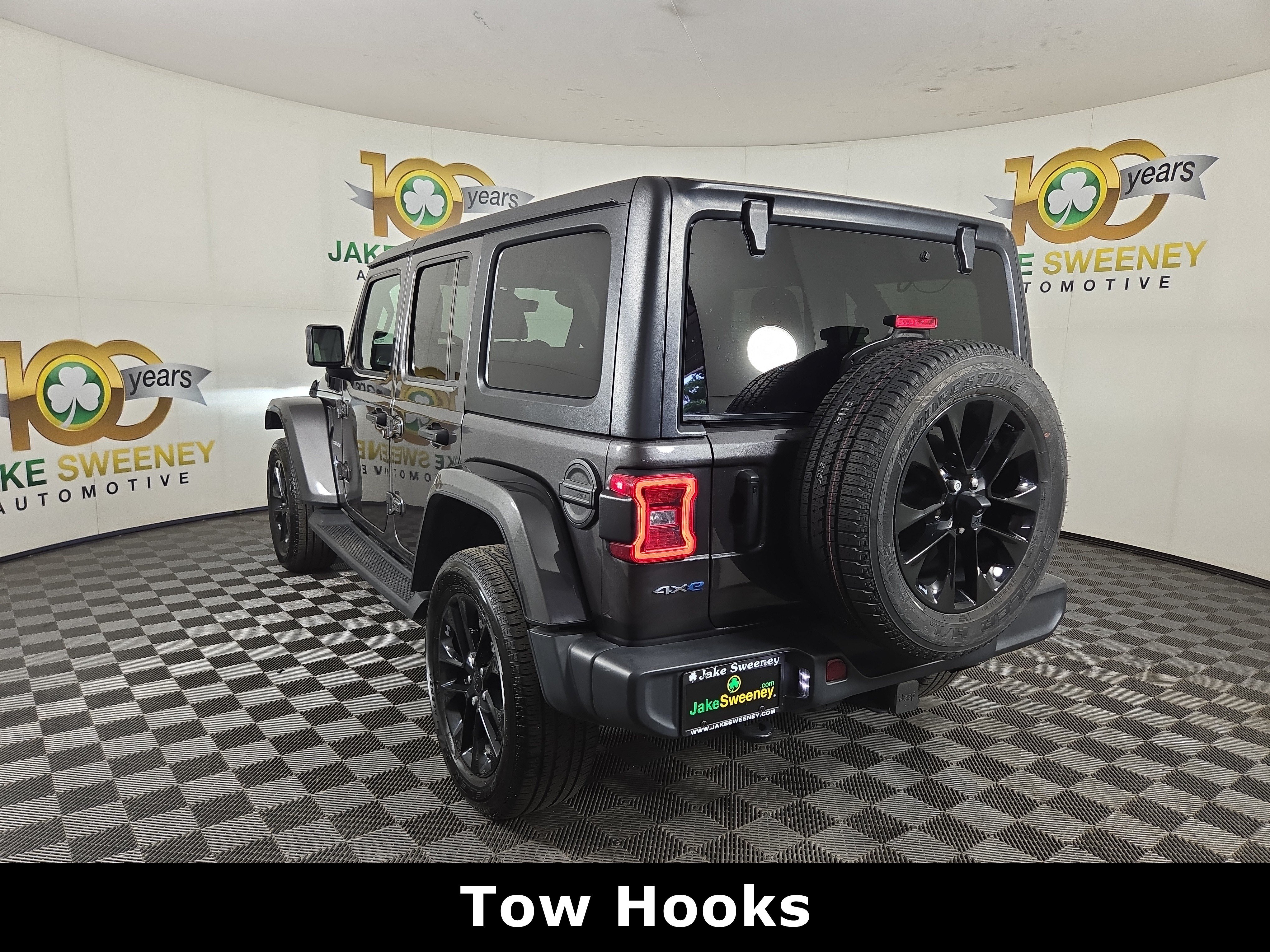 Used 2021 Jeep Wrangler Unlimited Sahara w/ Dual Top Group AWD/4WD image 7