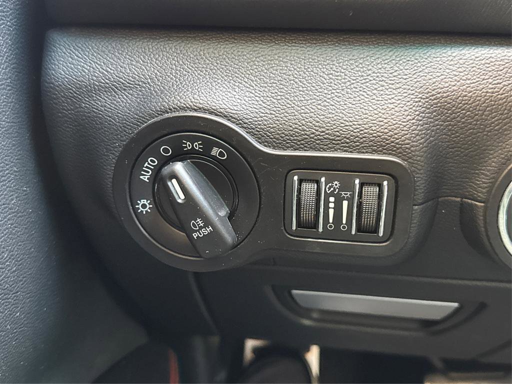 Used 2016 Maserati Ghibli S image 17