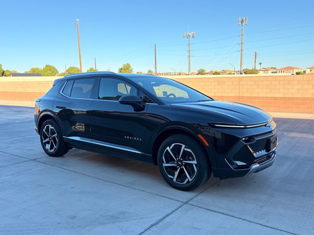 Used 2024 Chevrolet Equinox EV LT FWD image 4