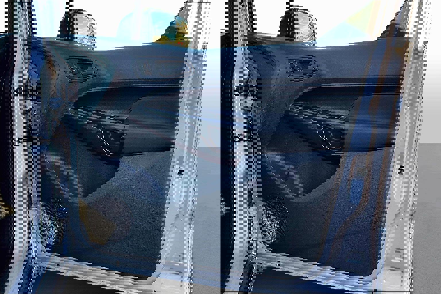 Used 2018 Ford Transit Connect XL image 17