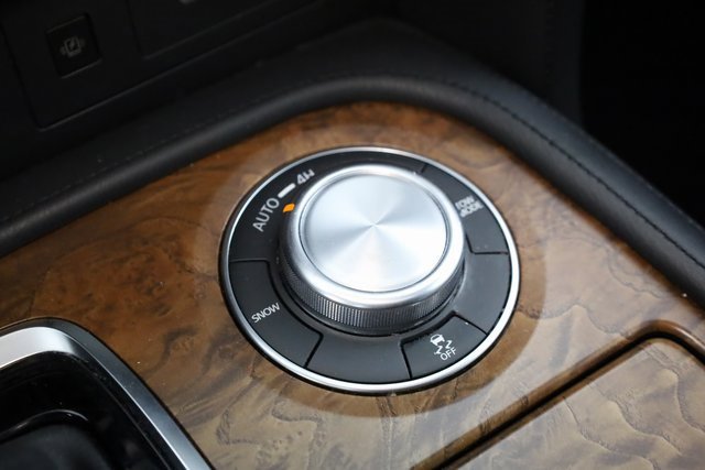 Used 2024 Nissan Armada SL image 21