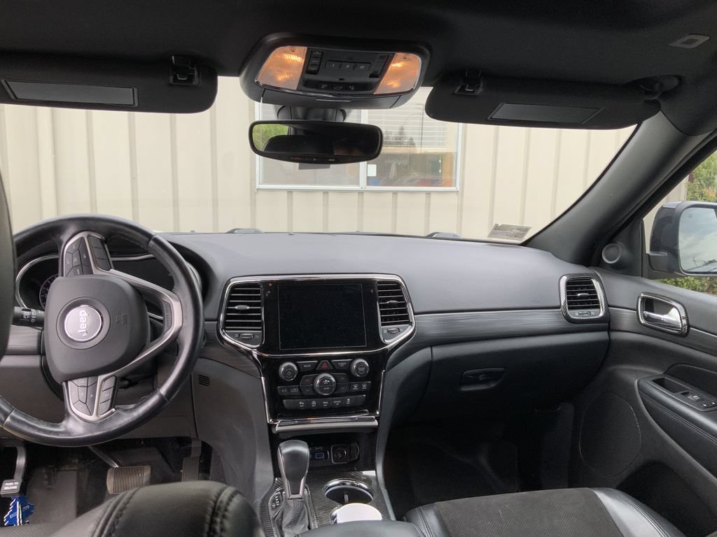 Used 2020 Jeep Grand Cherokee Altitude AWD/4WD image 37