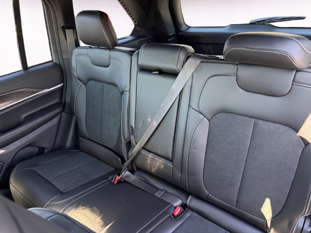 New 2026 Jeep Grand Cherokee Altitude AWD/4WD image 13