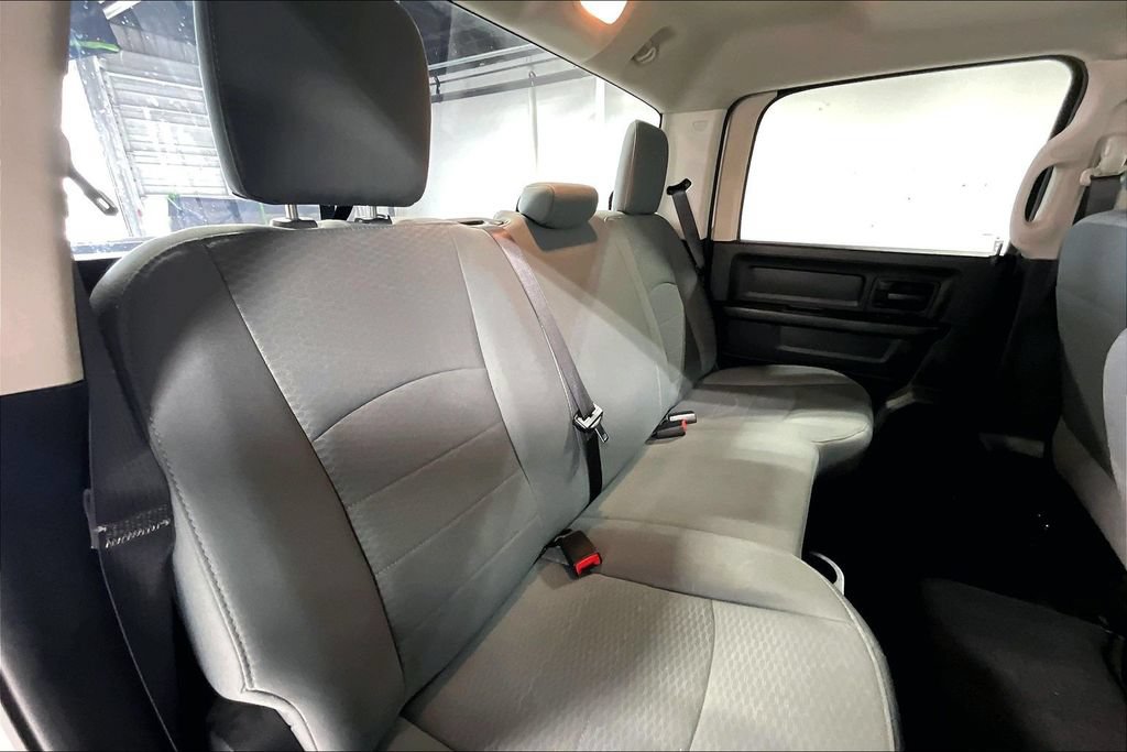 Used 2018 RAM 1500 Express w/ Express Value Package AWD/4WD image 31