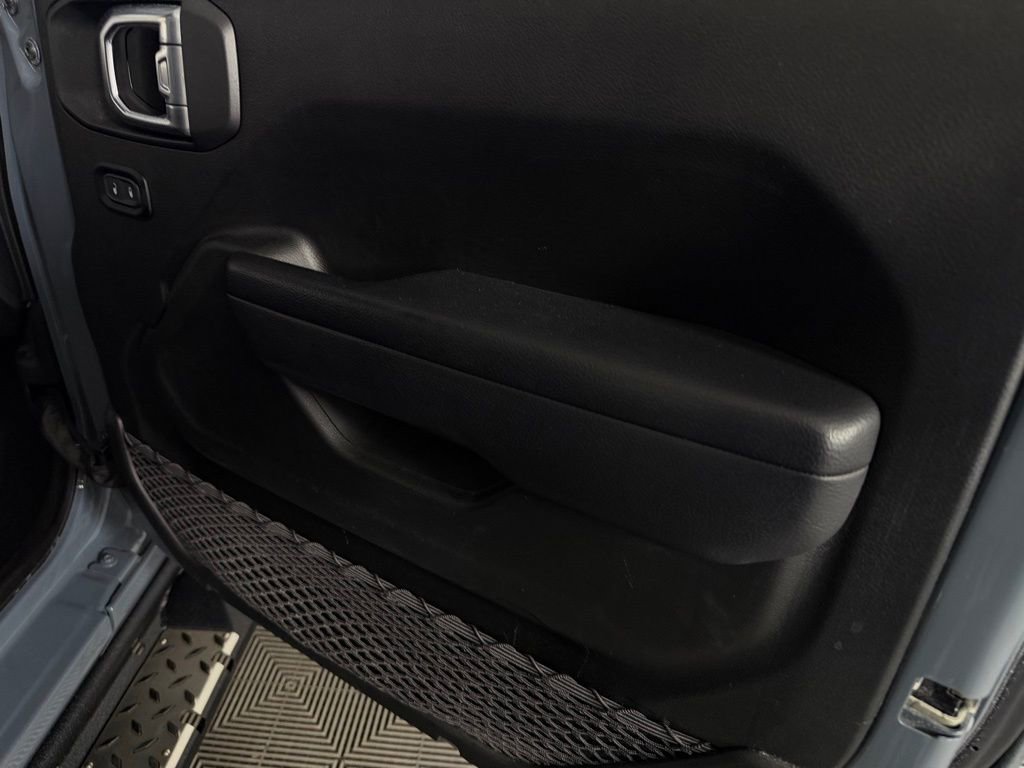 Used 2024 Jeep Wrangler Unlimited w/ Convenience Group image 33