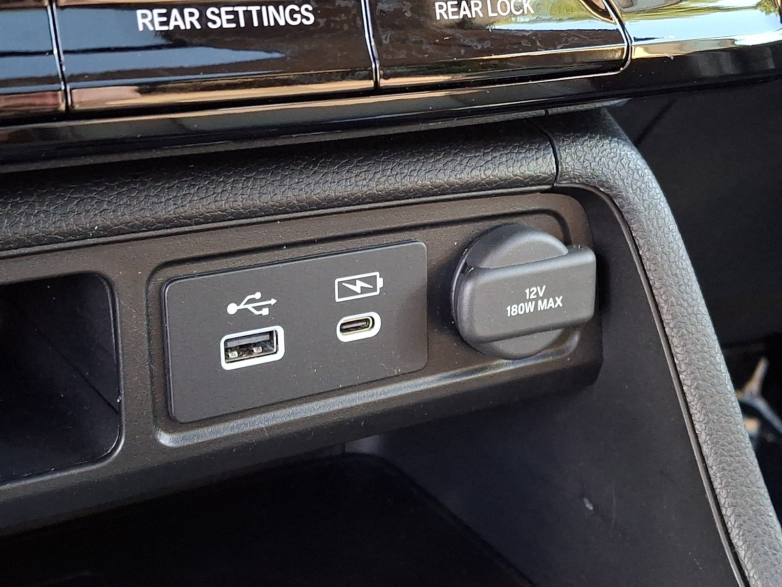 Used 2024 Honda Pilot Touring image 26
